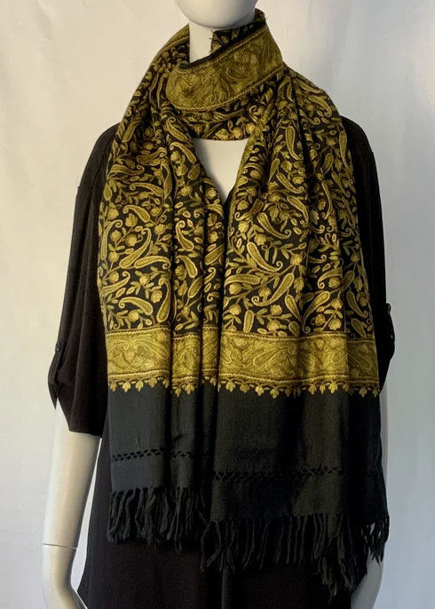Hand Embroidered All Over Aari Chilli Pattern